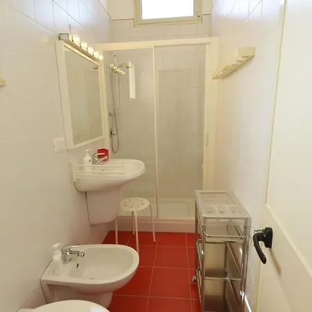 Vacation With Private Pool, Дом отдыха Флоридия
